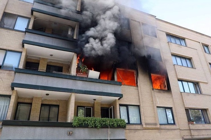 انفجار در یک آپارتمان در بولوار خیام مشهد + فیلم و تصاویر