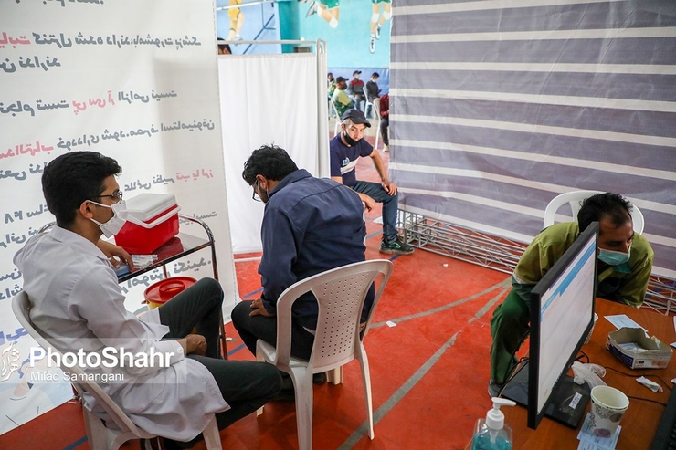 فعالیت مراکز شبانه‌روزی واکسیناسیون مشهد فعلا تا ساعت ۲۴ است