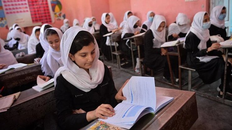 موضع طالبان درباره بازگشت به تحصیل دانش‌آموزان دختر