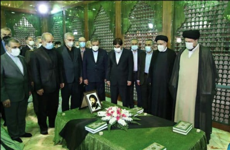 تجدید میثاق رئیس‌جمهور و اعضای دولت با آرمان‌های امام (ره) و شهدا + ویدئو و تصاویر