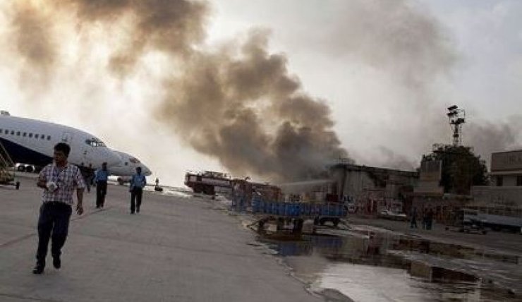 ویدئو| انفجار تروریستی در نزدیکی فرودگاه کابل