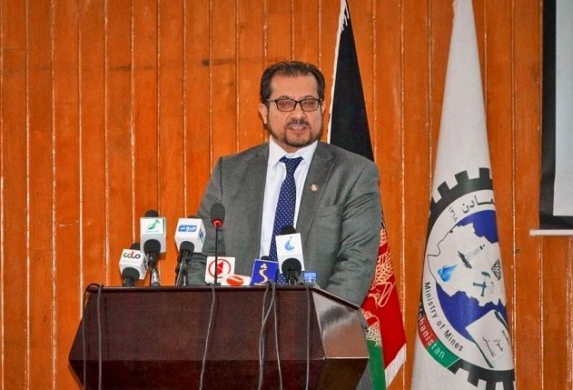 داستان زندگی احمدشاه سادات | از وزارت ارتباطات افغانستان تا توزیع پیتزا در آلمان