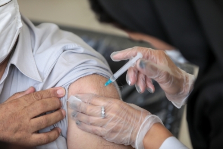 همه کارکنان جایگاه‌های سی‌ان‌جی در مشهد دز اول واکسن کرونا را دریافت کرده‌اند