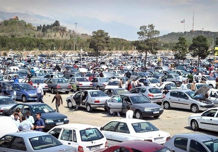 توضیح رییس اتحادیه درباره خودروی ۱۲ میلیاردی در بازار ایران