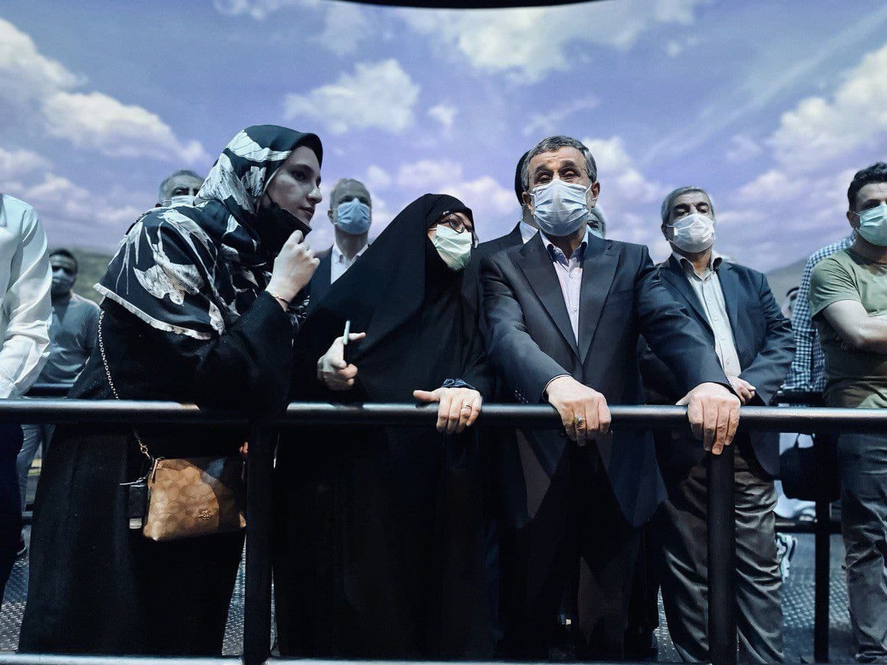 تصاویر جنجالی احمدی‌نژاد در دبی