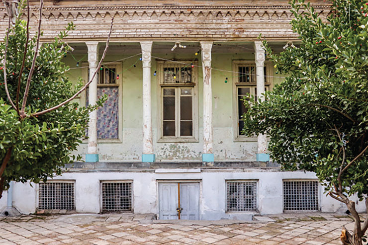 گذری بر وضعیت خانه‌های تاریخی مشهد که هر لحظه بیم فرو‌ریختنشان است