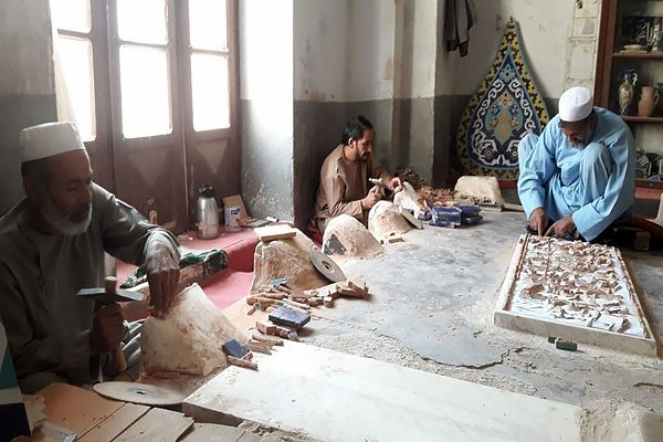 وضعیت ناگوار هنر کاشی‌سازی سنتی در هرات + عکس