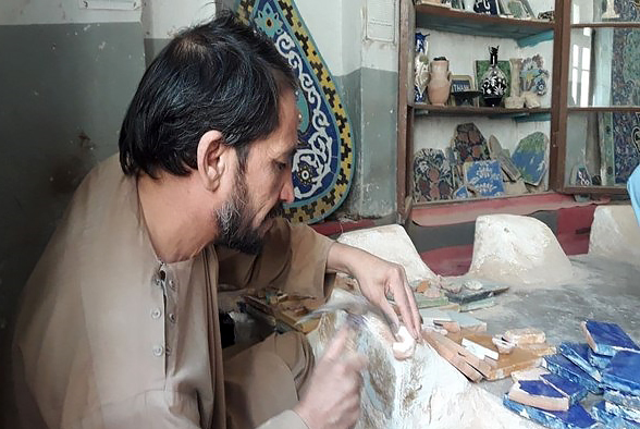 وضعیت ناگوار هنر کاشی‌سازی سنتی در هرات + عکس