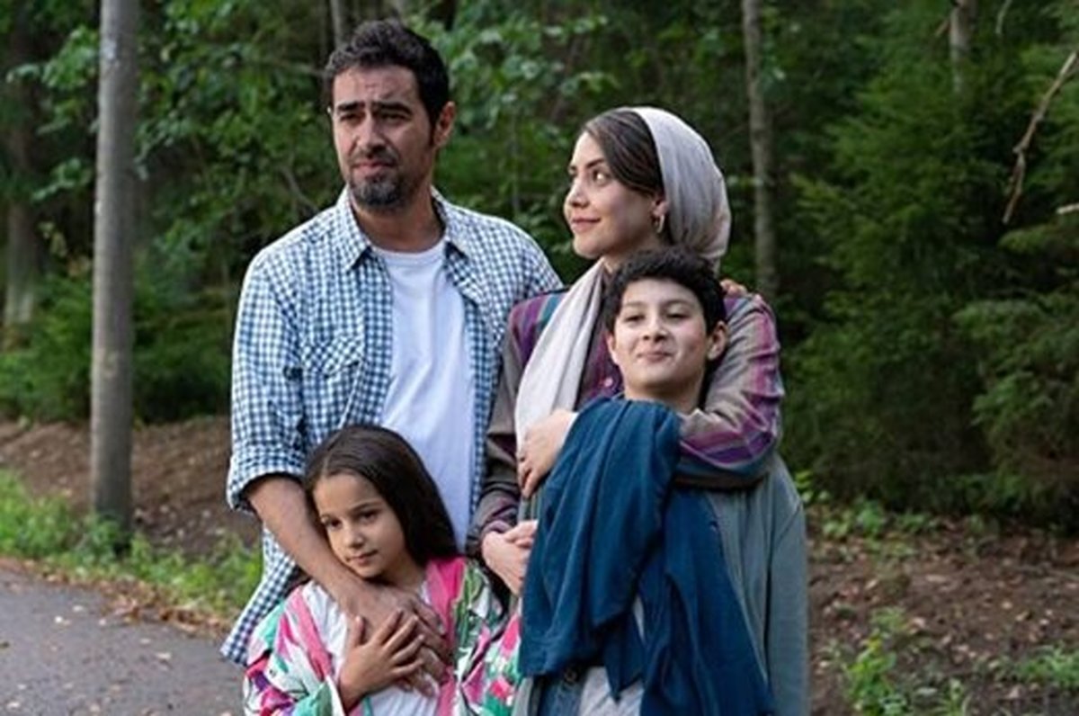 شهاب حسینی بهترین بازیگر نقش مکمل جشنواره فیلم پکن شد + ویدئو