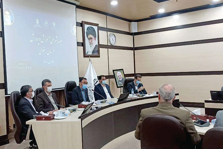 آمادگی اعزام اتوبوس و آمبولانسِ واکسیناسیون به مدارس توسط شهرداری مشهد