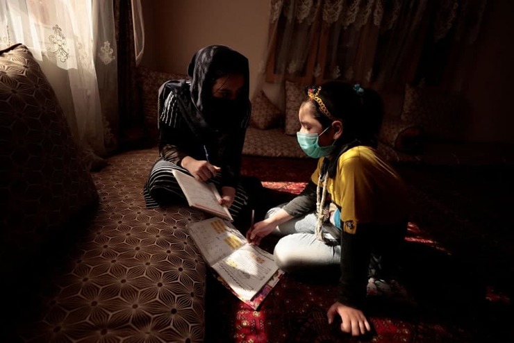 دختران افغان مشتاق بازگشت به مدارس + عکس و فیلم