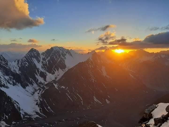 رشته کوه‌های زیبای هندوکش در افغانستان + عکس