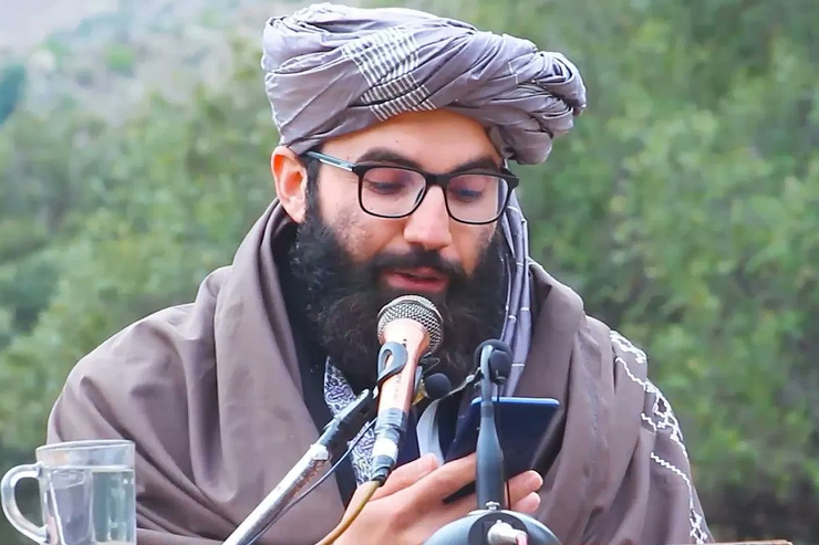 اظهارنظر عجیب یکی از مقامات طالبان: ما اسلحه را «زیور» می‌دانیم
