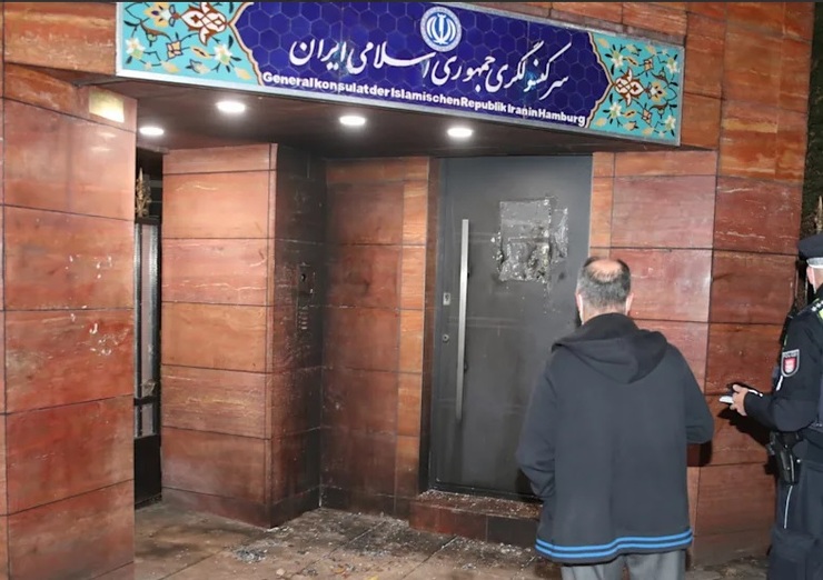 دویچه وله از حمله به ساختمان کنسولگری ایران در هامبورگ خبرداد