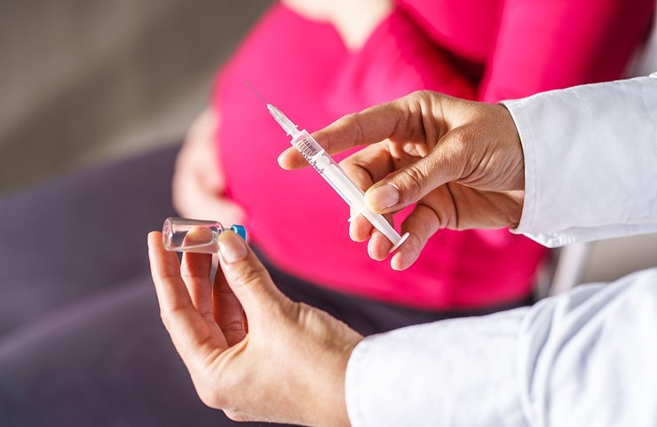 اهمیت واکسیناسیون مادران باردار | کرونای دلتا در زنان باردار شدیدتر است