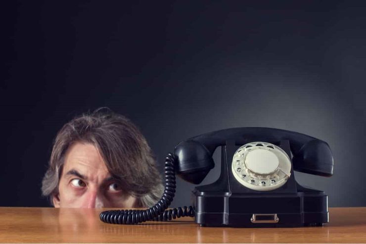 چرا به استرس تلفنی مبتلا می‌شویم؟