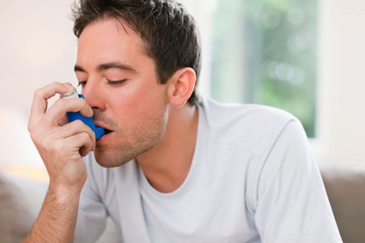 ۶ نشانه حمله آسم که باید با آن‌ها آشنا شوید
