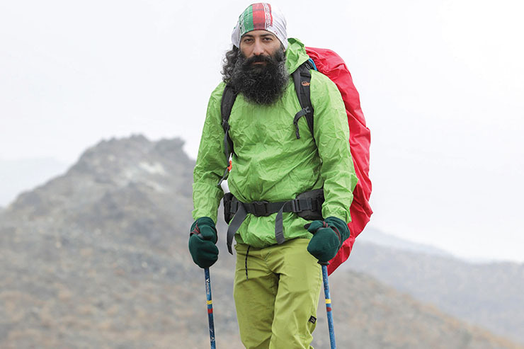 جاری شدن معنویت در کوه | روایتی از حافظ قرآن و کوهنورد صعودکننده به قله‌های ۷ هزار متری