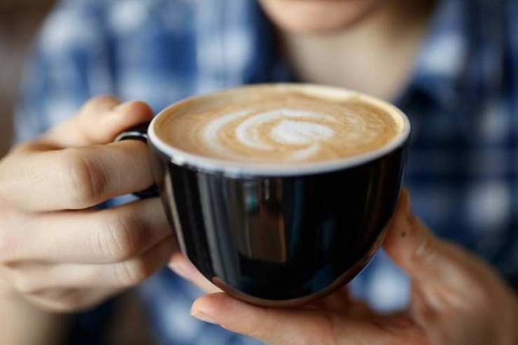 ۴ دلیل برای نخوردن قهوه بعد از غذا