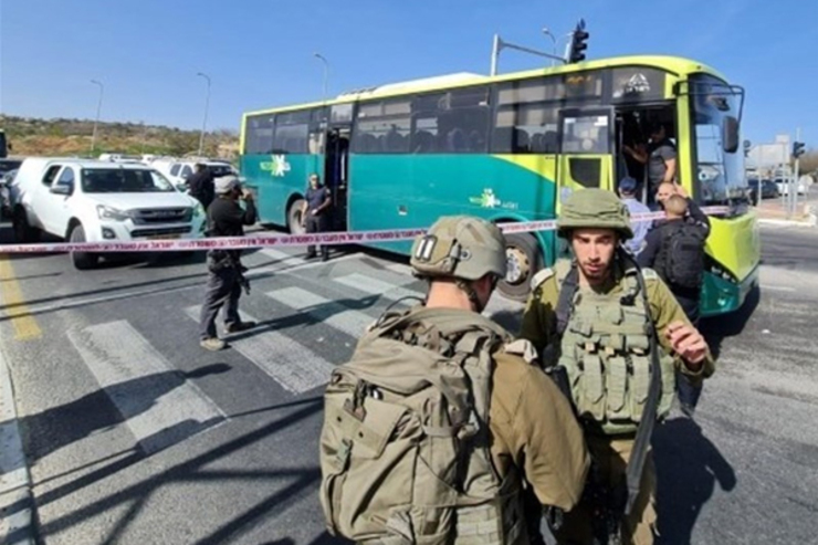 زخمی شدن ۴ شهرک نشسن صهونیست در عملیات استشهادی جدید در کرانه باختری + جزئیات
