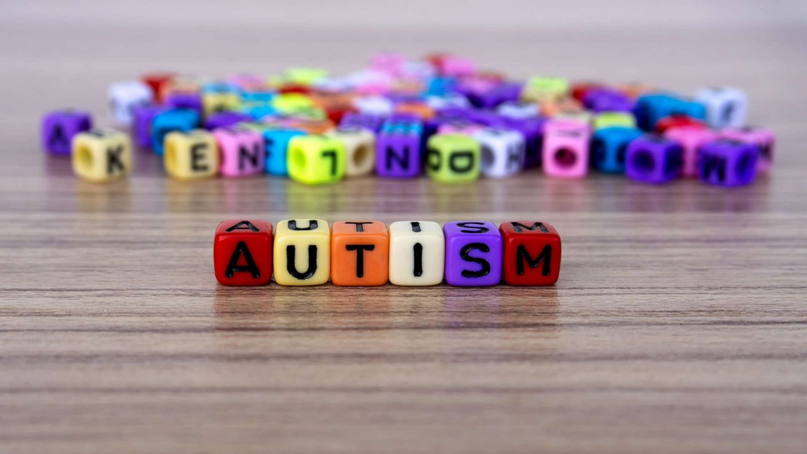 در حال حاضر تعداد کودکان مبتلا به اوتیسم افزایش چشمگیری داشته است | از هر ۶۰ نفر ممکن است یک نفر مبتلا به اوتیسم شود