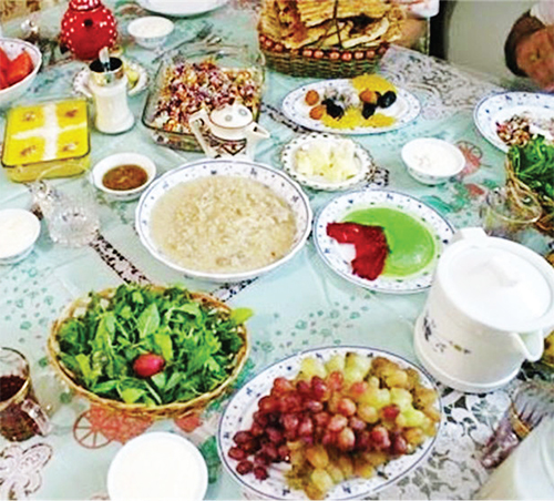 افطاری ملل در سفره مشهد