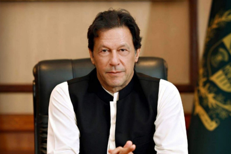 رای عدم اعتماد پارلمان پاکستان به «عمران‌ خان» | نخست وزیر معزول دفتر خود را ترک کرد + فیلم