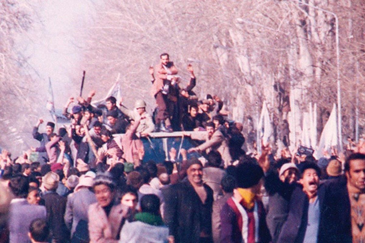 رویداد‌های انقلابی ۹ و ۱۰ دی ۱۳۵۷ مردم مشهد به روایت اسناد ساواک