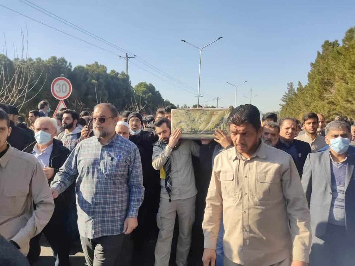 پیکر مطهر شهید گمنام در دانشگاه علوم پزشکی مشهد آرام گرفت