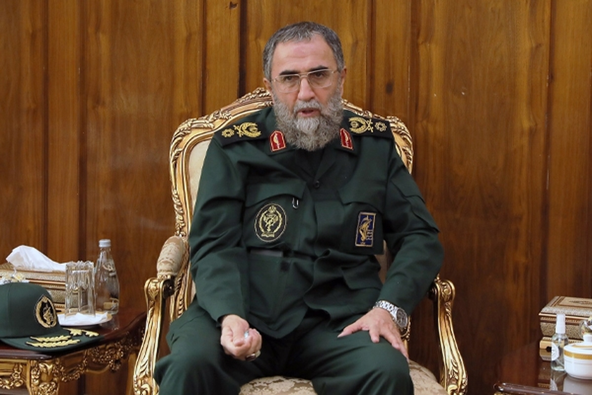 حاج قاسم ستاره‌ای از منظومه خمینی(ره) بود | مدافعان امنیت، رهروان شهدای دفاع مقدس هستند