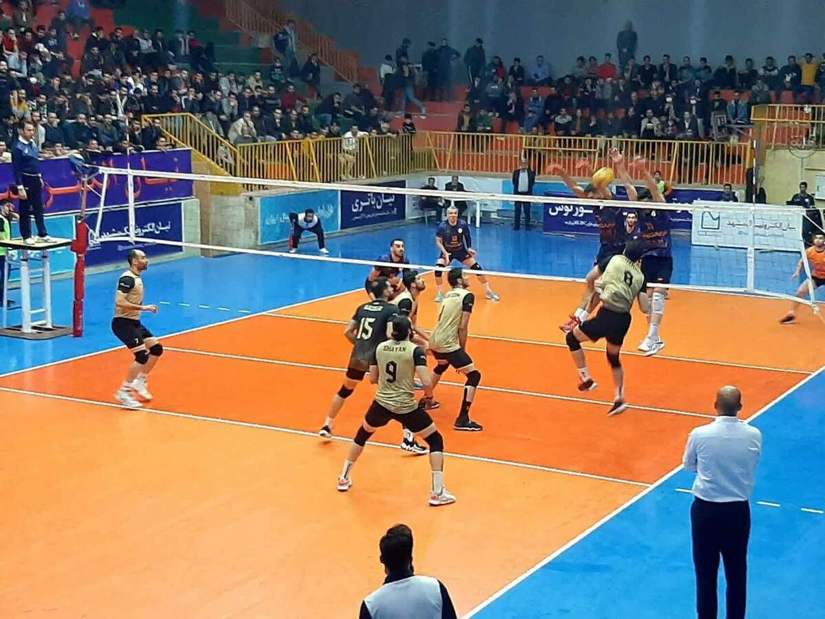 والیبالیست‌های نیان روی دور برد | پیروزی خانگی نماینده مشهد مقابل هورسان رامسر
