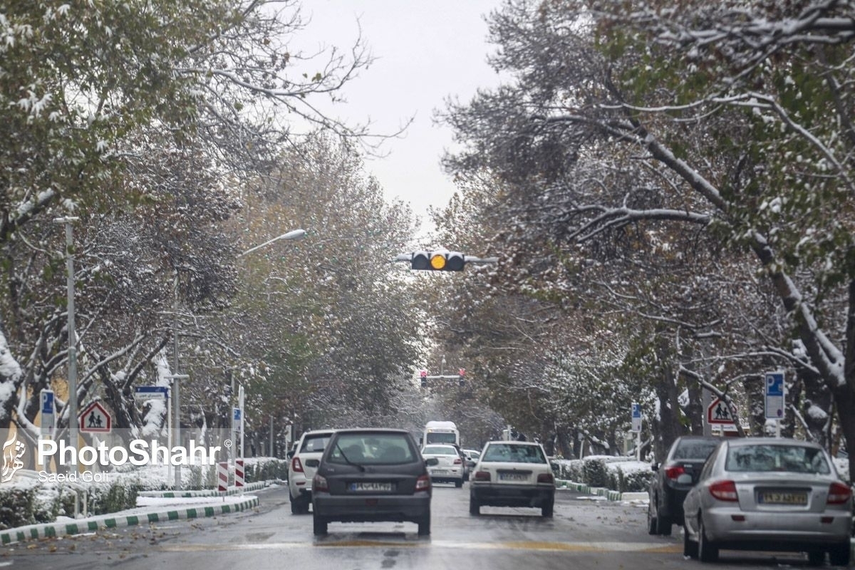 ویدئو | بارش برف زمستانی در مشهد (۱۹ دی ۱۴۰۱)