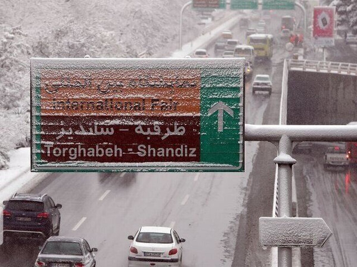 همه معابر ‌شهر مشهد باز و ترافیک روان در جریان است (۲۰ دی‌ماه ۱۴۰۱)