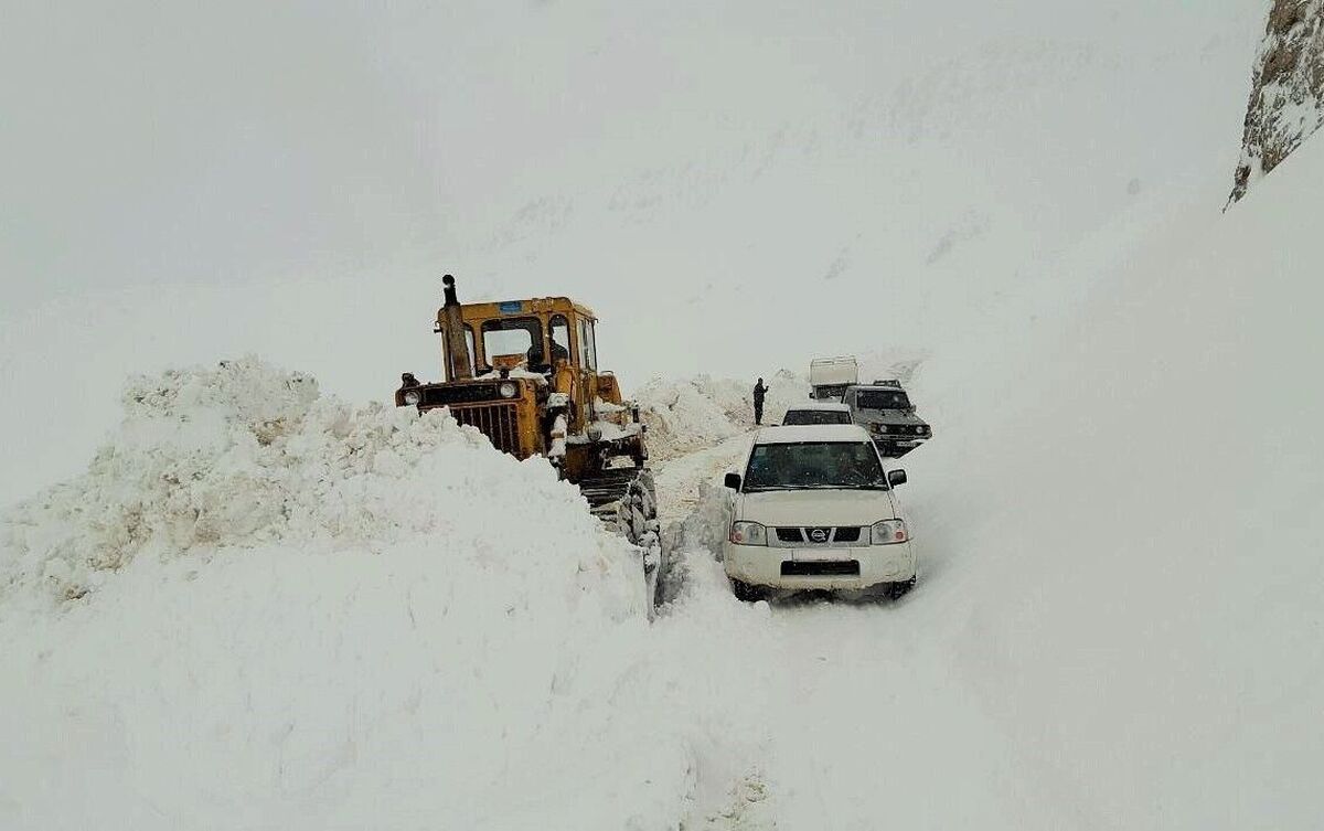 ۲ جاده اصلی در خراسان رضوی به خاطر برف و کولاک مسدود شد (۲۰ دی ماه ۱۴۰۱)