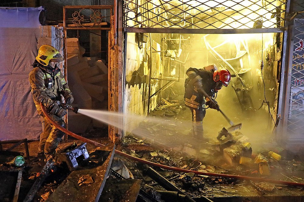 اطفای حریق ۳۰ سیلندر گاز و پیکنیک در مشهد + تصاویر