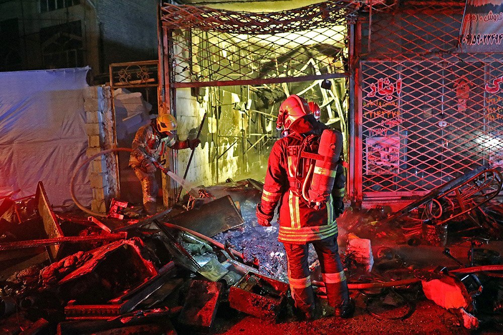 اطفای حریق ۳۰ سیلندر گاز و پیکنیک در مشهد + تصاویر