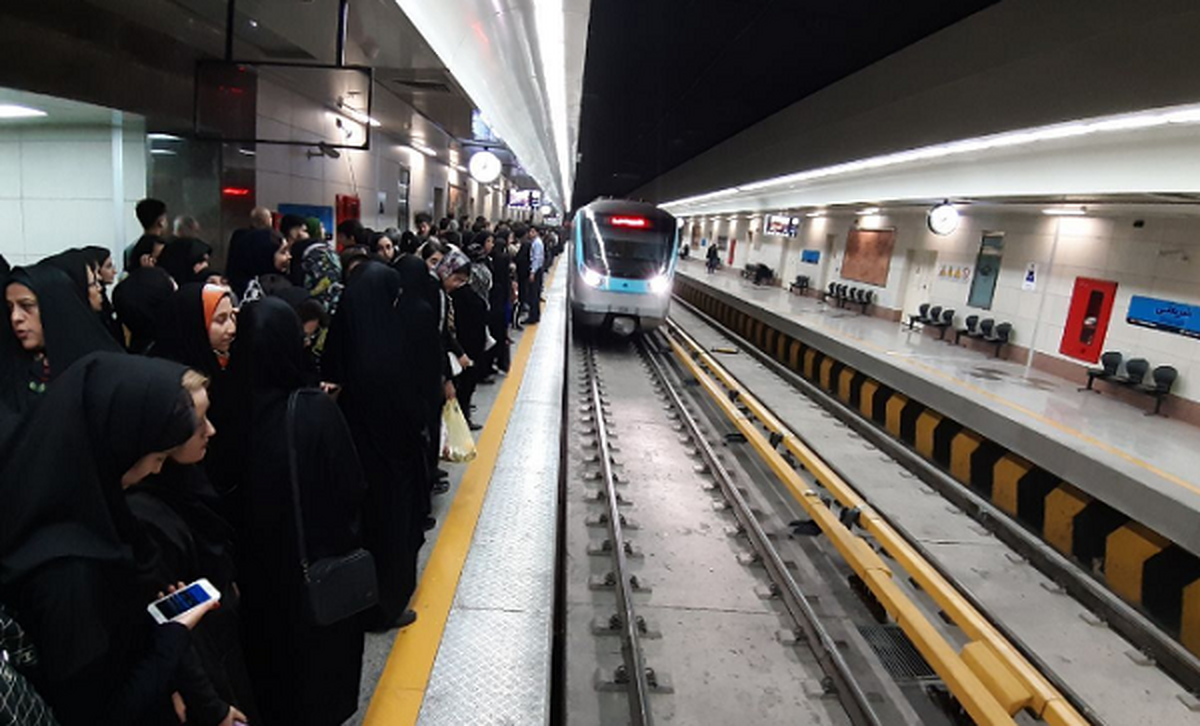 شهروند خبرنگار | درخواست افزایش ساعت کار مترو در مشهد + پاسخ