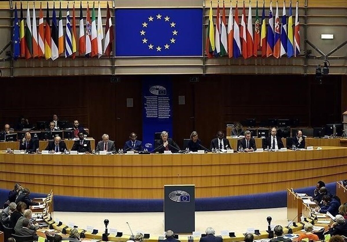 شلیک به‌خودیِ اروپا با تصویب قطعنامه علیه سپاه| هم‌نشینی اروپا و منافقین علیه نهادی ضدتروریسم