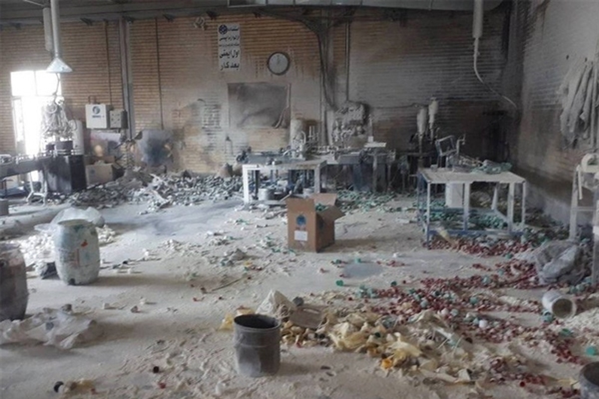 مصدومیت ۶۵ نفر در انفجار کارخانه رنگ‌سازی آذرشهر + تصاویر و جزئیات