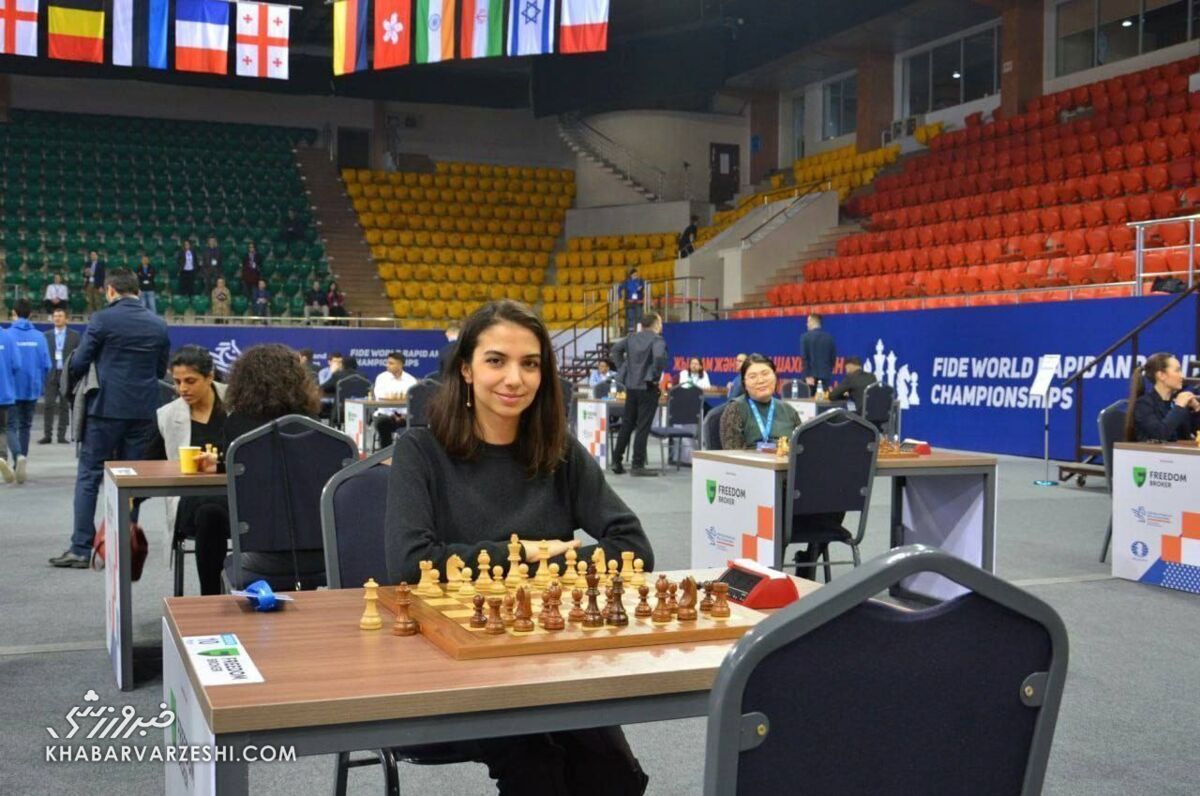 کشف حجاب سارا خادم الشریعه و واکنش فدراسیون شطرنج به آن + عکس