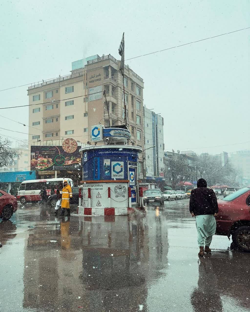 عکس‌هایی زیبا از یک روز برفی در کابل