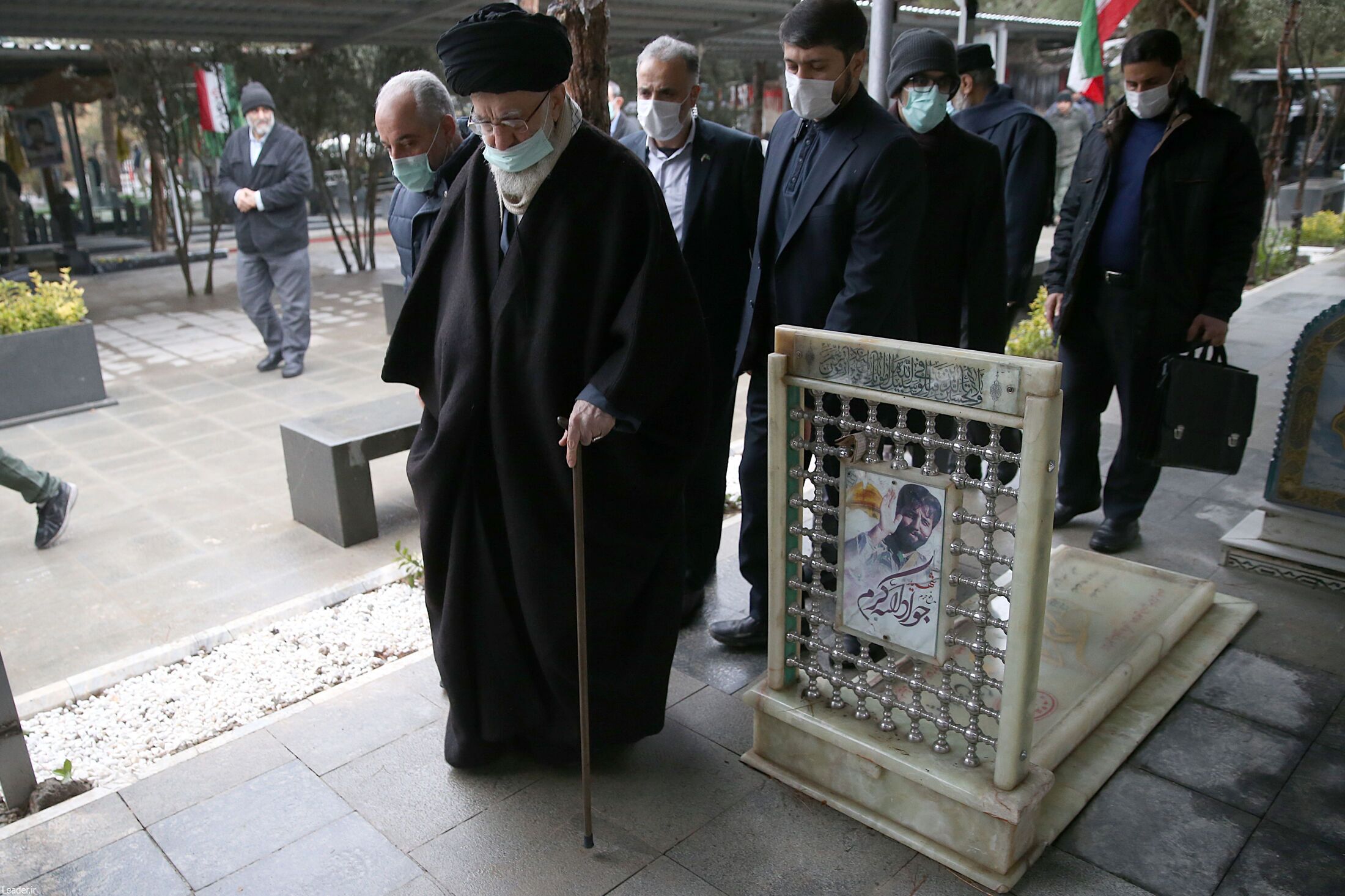 حضور رهبر انقلاب در مرقد امام خمینی (ره) و گلزار شهدا+ عکس