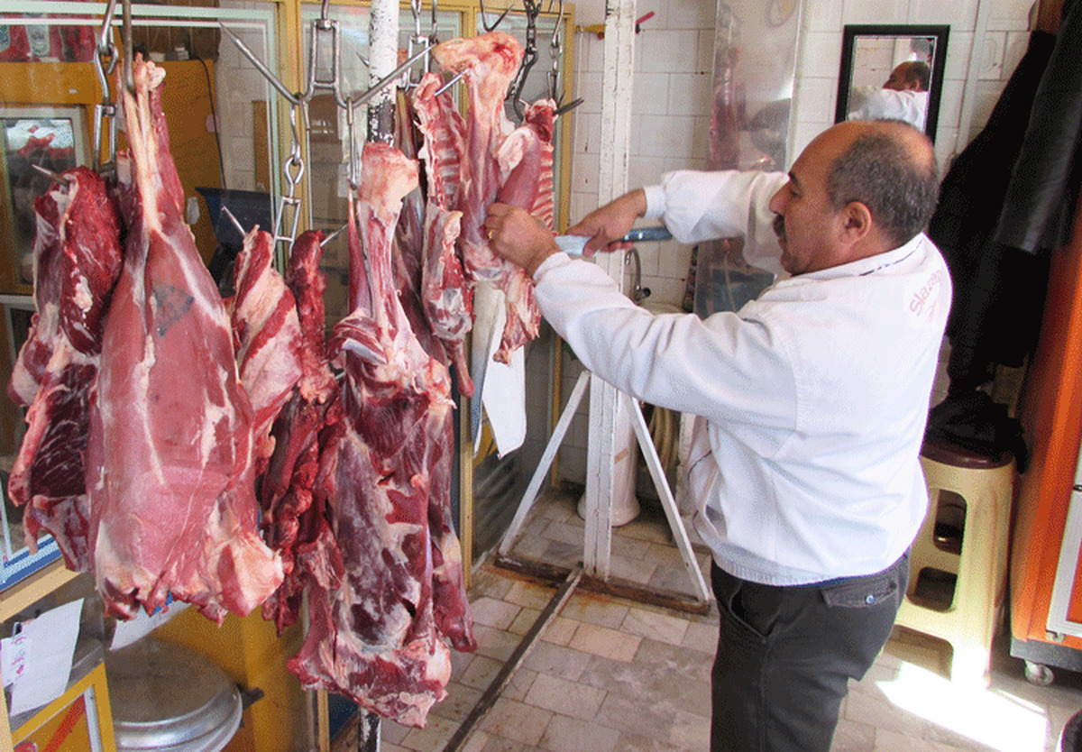 گوشت قرمز به مرز هر کیلو ۴۰۰ هزار تومان رسید | دلیل افزایش روز‌افزون قیمت گوشت قرمز در مشهد چیست؟