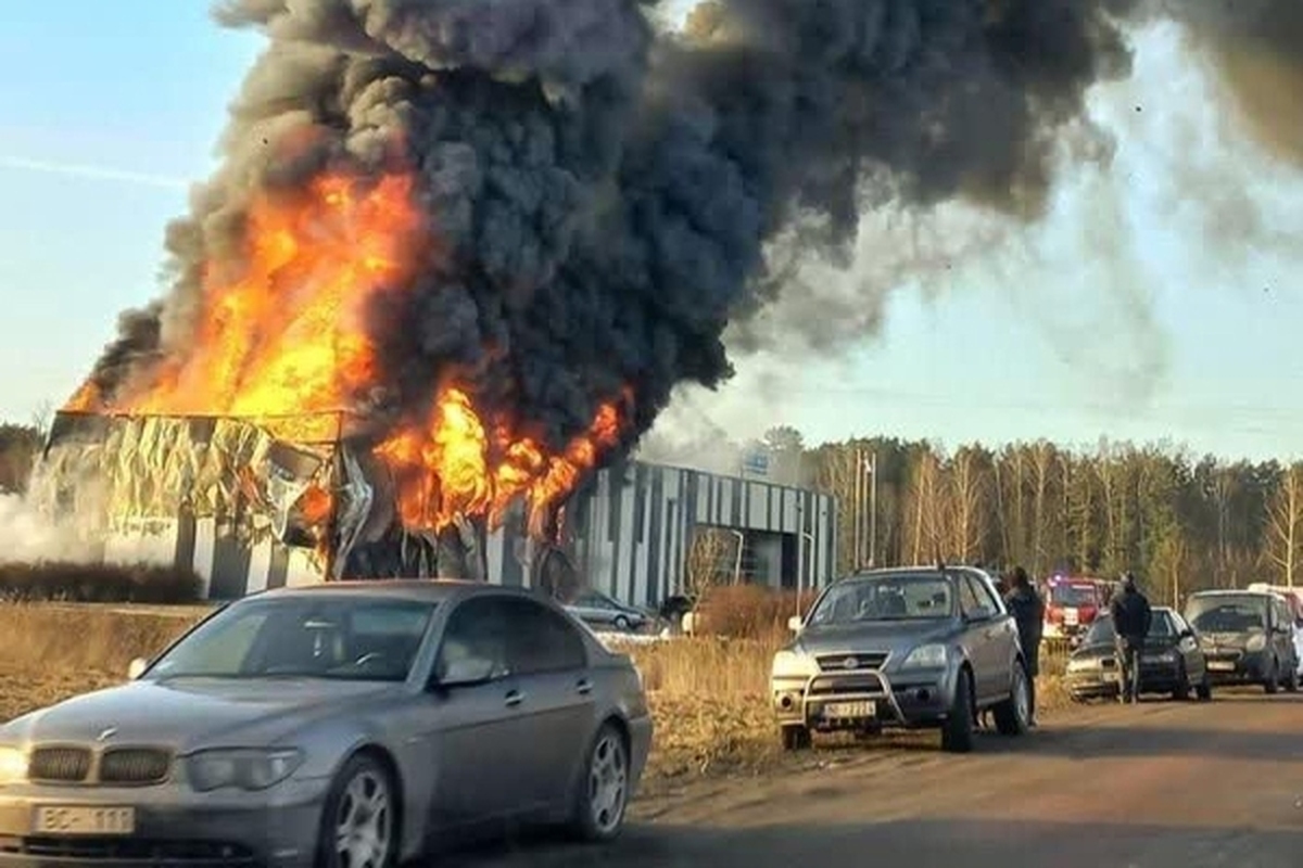 کارخانه تولید پهپاد آمریکایی در لتونی آتش گرفت + جزئیات