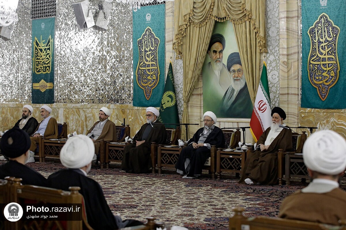رئیس مجمع تشخیص مصلحت نظام: انقلاب اسلامی هویت جهان اسلام را احیا کرد