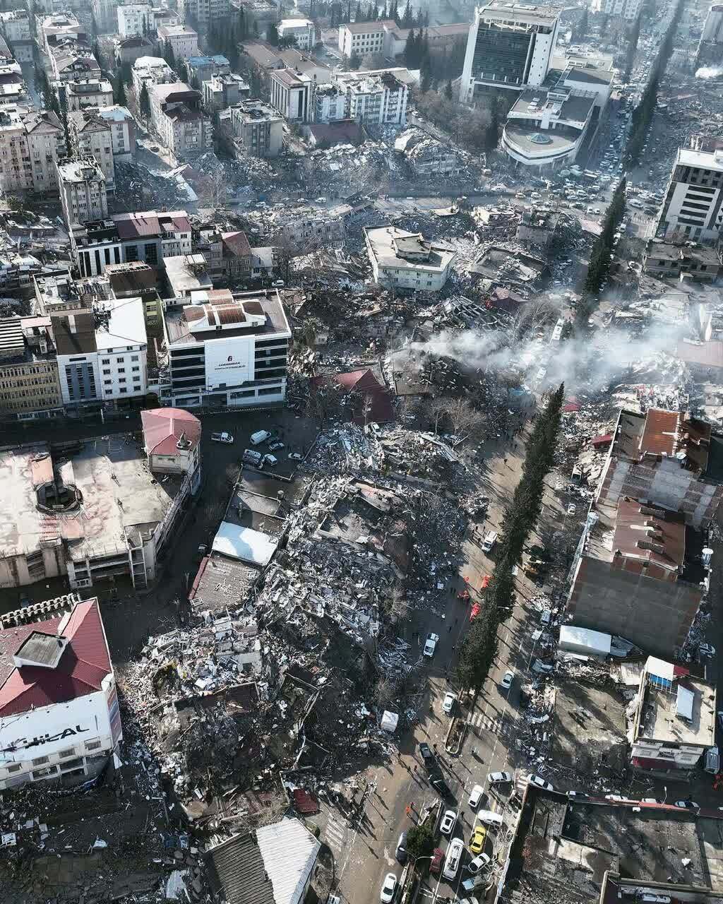 زلزله از بالا | جان باختگان زلزله ترکیه به ۷۱۰۸ نفر رسید + عکس