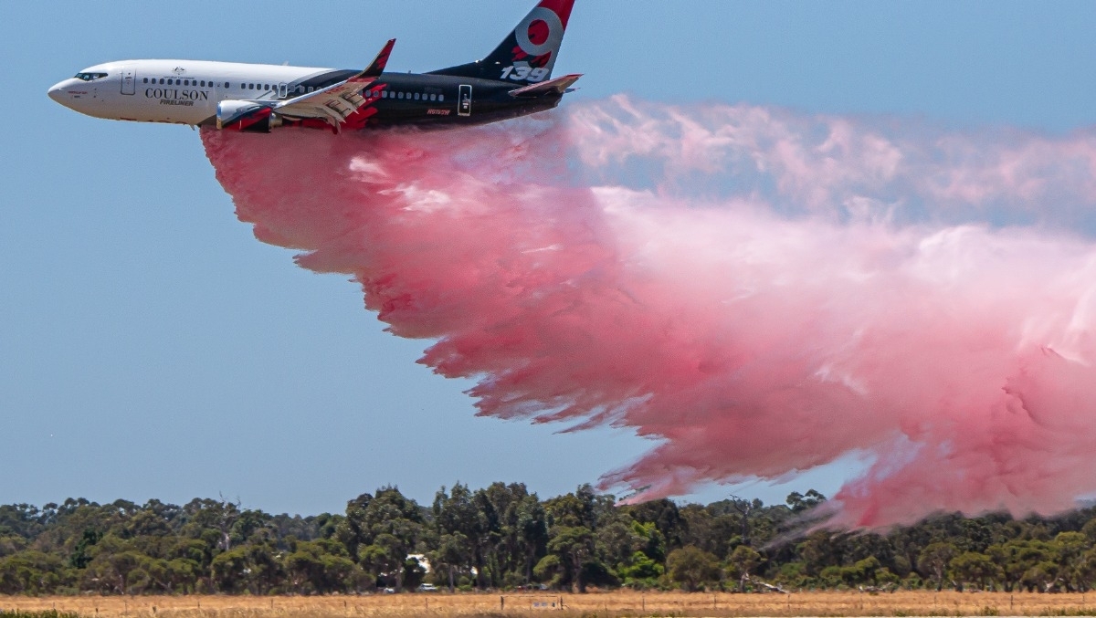 ویدئو| سقوط یک تانکر هوایی بوئینگ ۷۳۷ در استرالیا
