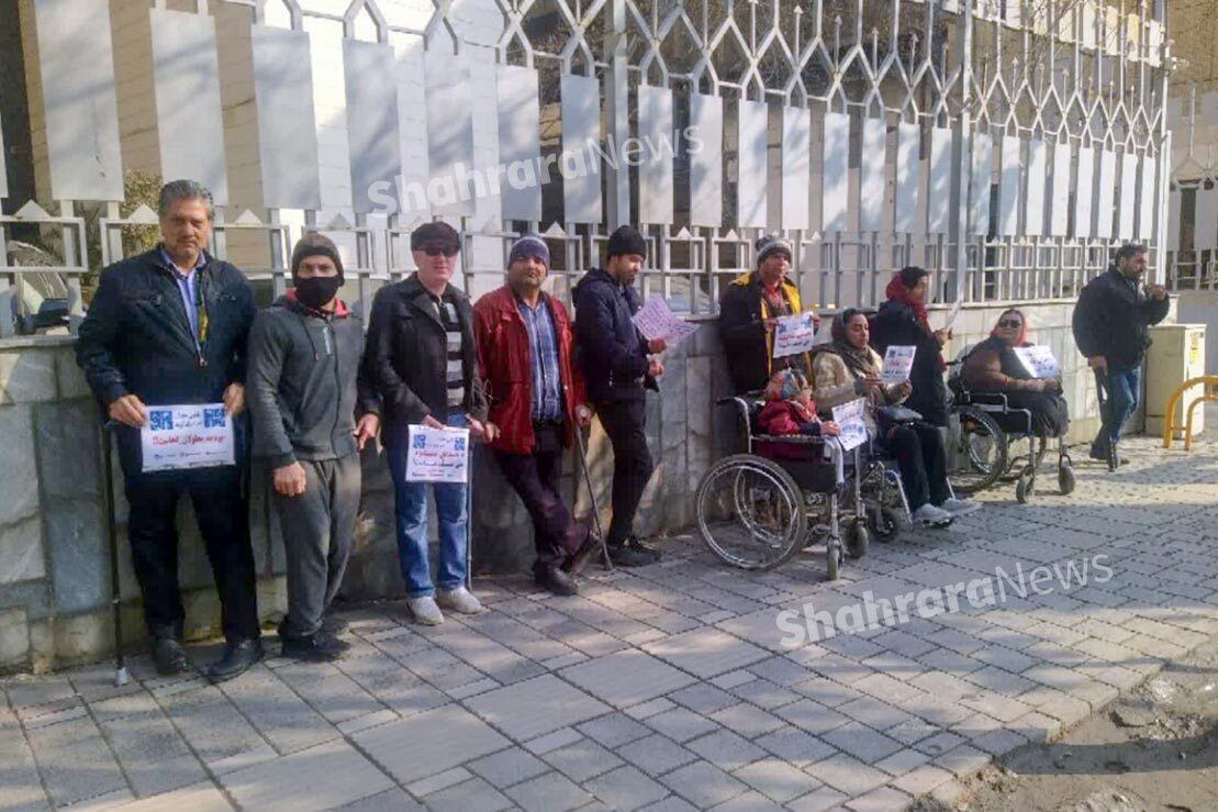 روایتی از حضور معلولان معترض به بودجه «قانون حمایت از معلولان» در مشهد