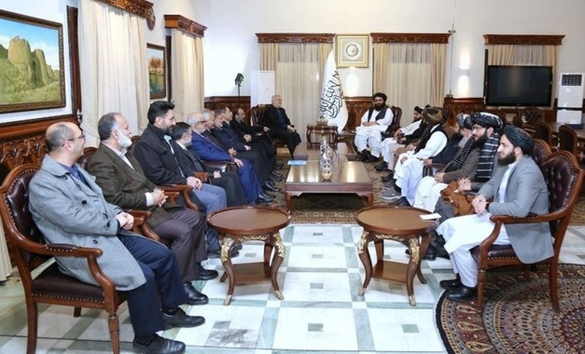 دیپلمات‌های ایرانی در افغانستان با امیرخان متقی دیدار کردند