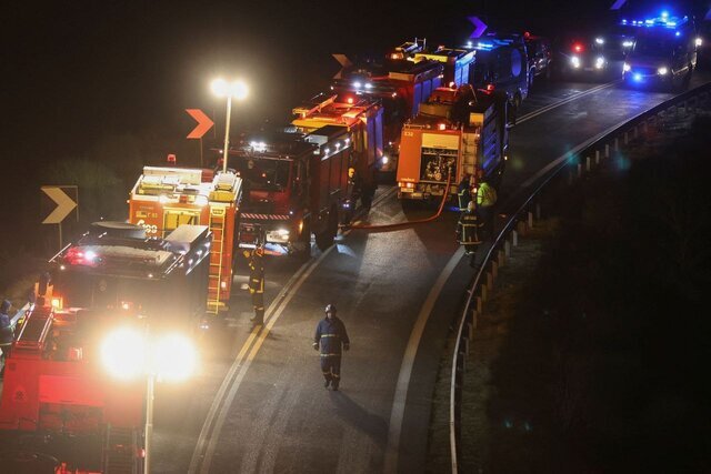 تصادف دو قطار در یونان ۱۱۷ کشته و زخمی برجای گذاشت + عکس